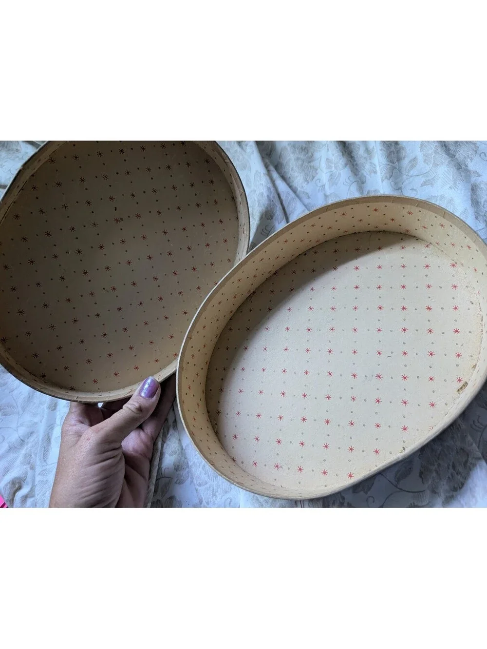 Vintage Early American Old Spice Shulton Decorative Oval Box